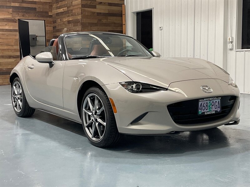 2022 Mazda MX-5 Miata Grand Touring 2dr Convertible / Auto/ 7K Miles / Leather Heated Seats / Navigation & Rear view Camera / 1-OWNER LOCAL - Photo 67 - Gladstone, OR 97027