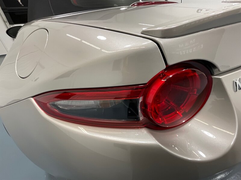 2022 Mazda MX-5 Miata Grand Touring 2dr Convertible / Auto/ 7K Miles / Leather Heated Seats / Navigation & Rear view Camera / 1-OWNER LOCAL - Photo 28 - Gladstone, OR 97027