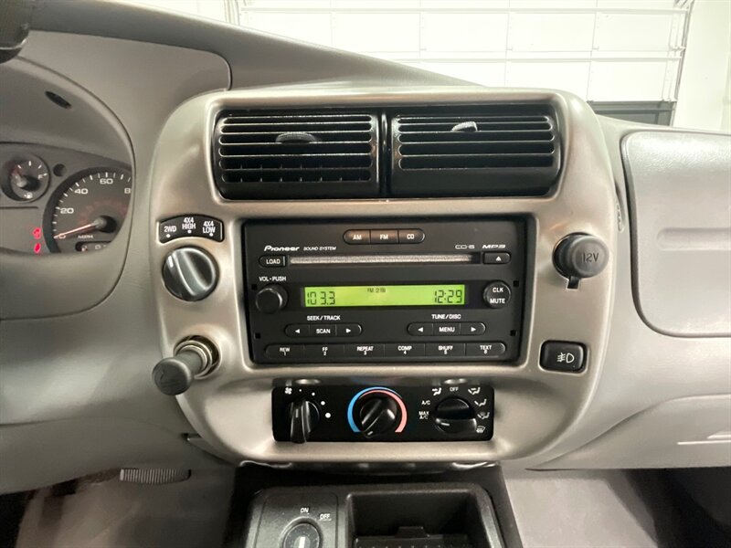 2006 Ford Ranger FX4 OFF RD 4X4 / 4.0L V6 / Leather / 55K MILES / LOCAL TRUCK w. ZERO RUST / FX4 OFF RD PKG - Photo 17 - Gladstone, OR 97027