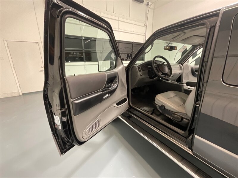 2006 Ford Ranger FX4 OFF RD 4X4 / 4.0L V6 / Leather / 55K MILES / LOCAL TRUCK w. ZERO RUST / FX4 OFF RD PKG - Photo 34 - Gladstone, OR 97027