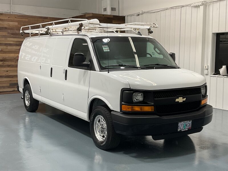 2016 Chevrolet Express 2500 CARGO VAN EXTENDED / 4.8L V8 / 99K MILES   - Photo 2 - Gladstone, OR 97027