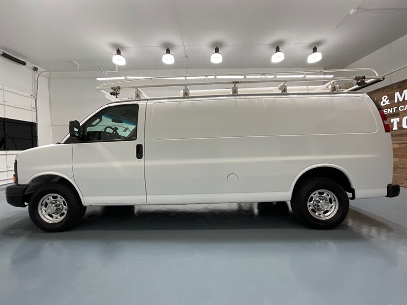 2016 Chevrolet Express 2500 CARGO VAN EXTENDED / 4.8L V8 / 99K MILES   - Photo 3 - Gladstone, OR 97027