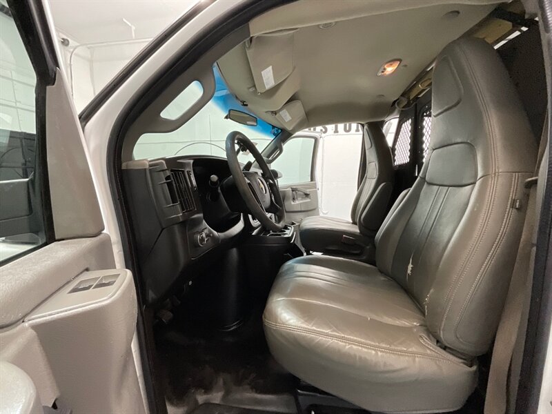 2016 Chevrolet Express 2500 CARGO VAN EXTENDED / 4.8L V8 / 99K MILES   - Photo 16 - Gladstone, OR 97027