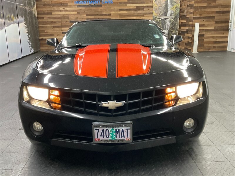 2012 Chevrolet Camaro LT Coupe / 3.6L V6 / RS PKG / Leather / Backup Cam  BRAND NEW TIRES / LEATHER & HEATED SEATS / BACKUP CAMERA - Photo 5 - Gladstone, OR 97027