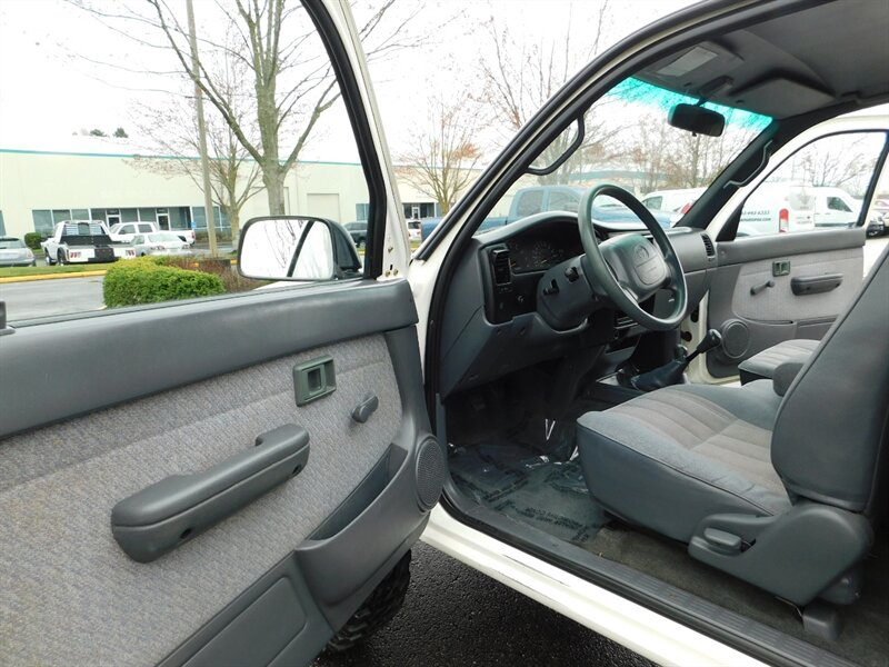 1996 Toyota Tacoma 2dr X-Cab 4X4 2.7Liter 5-Speed MAN LIFTED NEW MUD   - Photo 19 - Portland, OR 97217