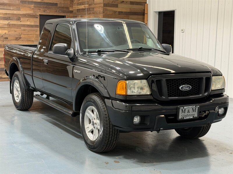 2004 Ford Ranger EDGE 4X4 4.0L / 5 SPEED MANUAL / ONLY 41,582 MILES / LOCAL NO RUST / NEW TIRES - Photo 2 - Gladstone, OR 97027