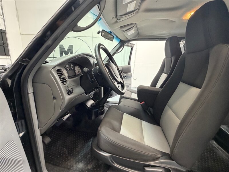 2004 Ford Ranger EDGE 4X4 4.0L / 5 SPEED MANUAL / ONLY 41,582 MILES / LOCAL NO RUST / NEW TIRES - Photo 12 - Gladstone, OR 97027