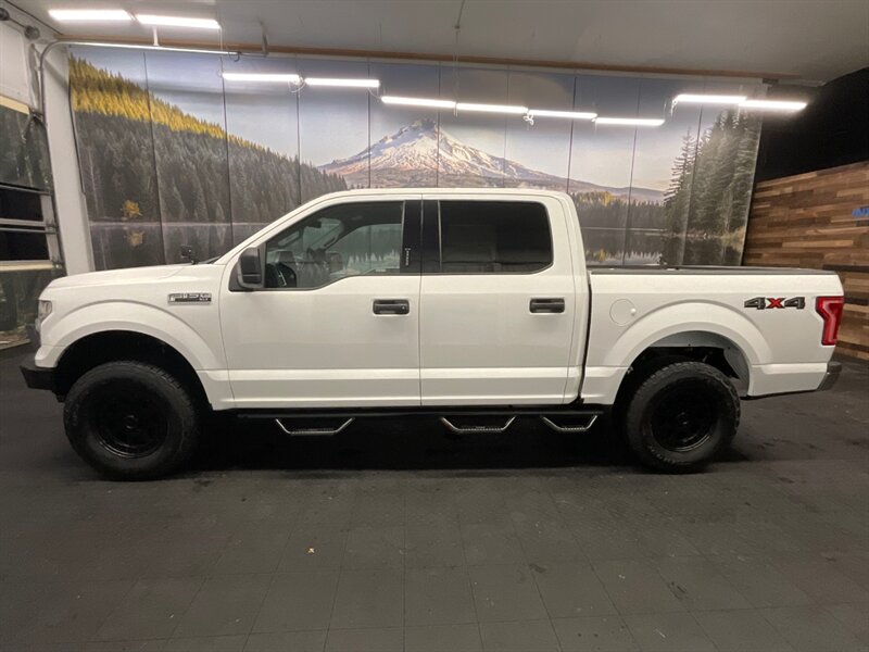 2015 Ford F-150 XLT Crew Cab 4X4 / 5.0L V8 / 1-OWNER / LIFTED  LIFTED w/ BRAND NEW 33 " COOPER TIRES & BLACK WHEELS / CUSTOM BUMPER w/ LIGHT BAR / LOCAL OREGON TRUCK / RUST FREE - Photo 3 - Gladstone, OR 97027