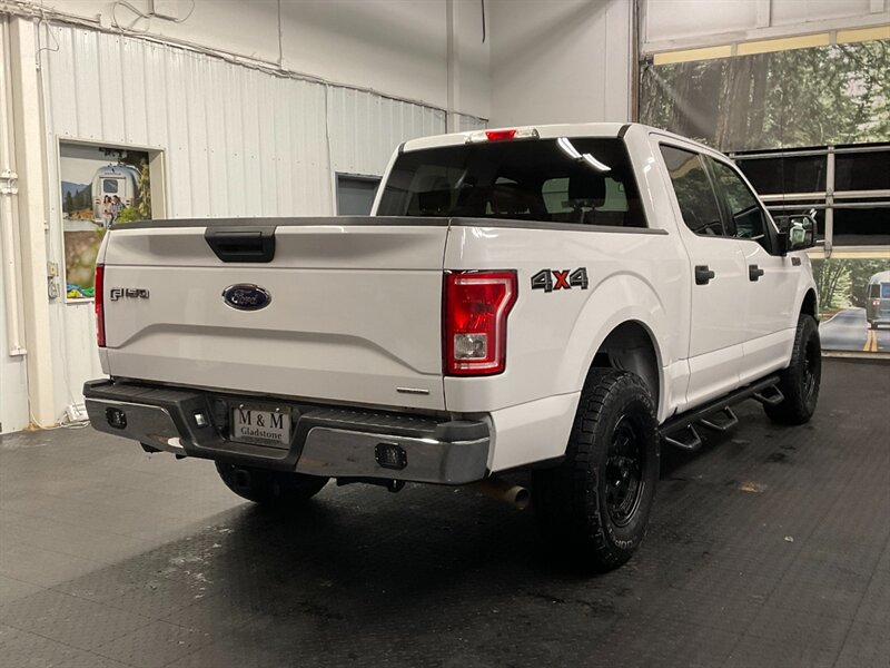 2015 Ford F-150 XLT Crew Cab 4X4 / 5.0L V8 / 1-OWNER / LIFTED  LIFTED w/ BRAND NEW 33 " COOPER TIRES & BLACK WHEELS / CUSTOM BUMPER w/ LIGHT BAR / LOCAL OREGON TRUCK / RUST FREE - Photo 8 - Gladstone, OR 97027