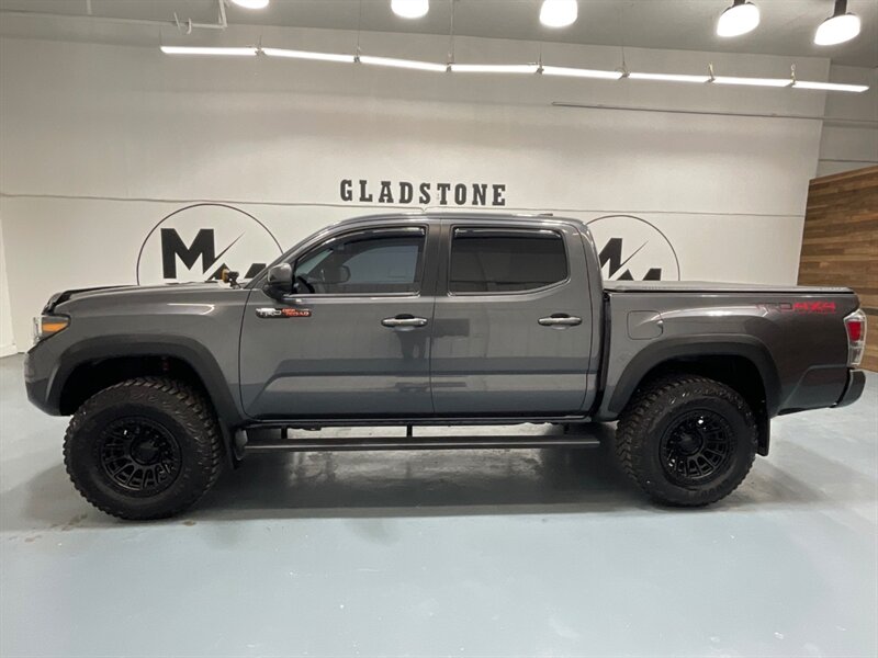 2022 Toyota Tacoma TRD Premium Off-Road 4X4/LIFTED NEW WHEELS & TIRES  / Advanced Technology Package/ Sunroof / CRAWL CONTROL / ZERO RUST - Photo 3 - Gladstone, OR 97027