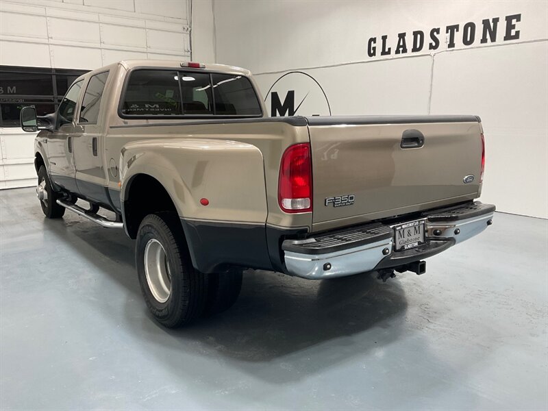 2002 Ford F-350 Lariat Crew Cab 4X4/ 7.3L DIESEL /DUALLY/68K MILES  /ZERO RUST / LEATHER W. HEATED SEATS / LONG BED / 1-TON DUALLY/1-OWNER - Photo 8 - Gladstone, OR 97027