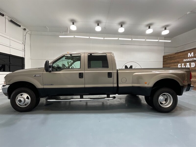 2002 Ford F-350 Lariat Crew Cab 4X4/ 7.3L DIESEL /DUALLY/68K MILES  /ZERO RUST / LEATHER W. HEATED SEATS / LONG BED / 1-TON DUALLY/1-OWNER - Photo 3 - Gladstone, OR 97027