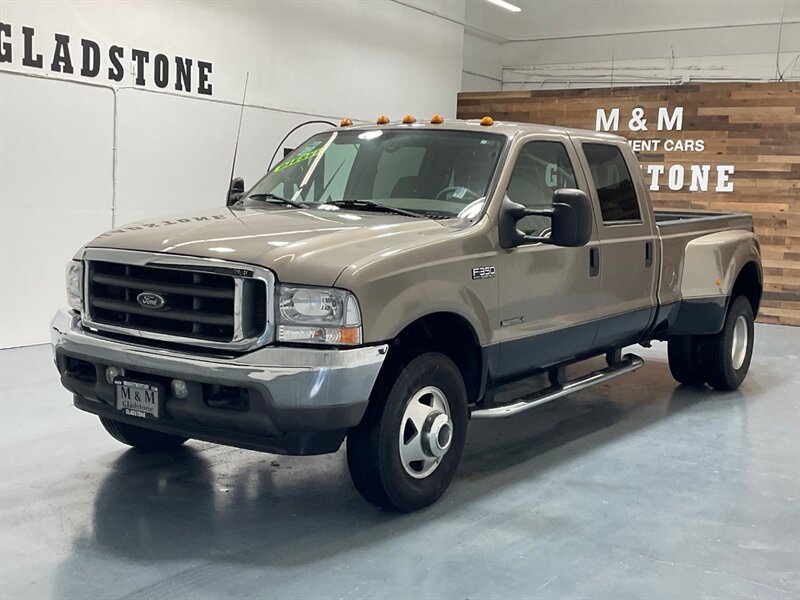 2002 Ford F-350 Lariat Crew Cab 4X4/ 7.3L DIESEL /DUALLY/68K MILES  /ZERO RUST / LEATHER W. HEATED SEATS / LONG BED / 1-TON DUALLY/1-OWNER - Photo 1 - Gladstone, OR 97027