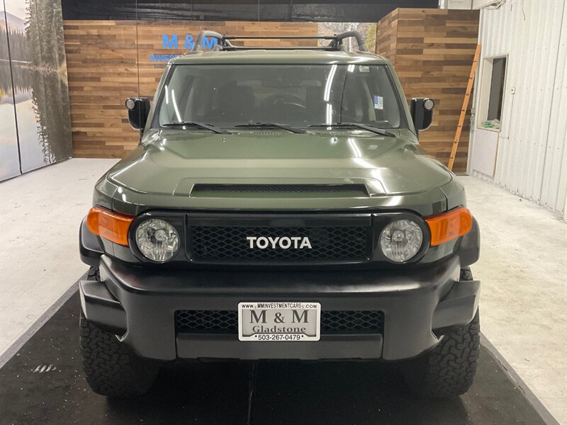 2011 Toyota FJ Cruiser 4X4 / 6-SPEED / LIFTED / 1-OWNER / 99K MILES  / LIFTED w. NEW WHEELS & TIRES / Backup Cam / DIFF LOCKS / SHARP SHARP!! - Photo 5 - Gladstone, OR 97027