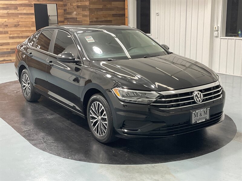 2021 Volkswagen Jetta S Sedan / 4Cyl Turbo / 6-Speed Manual / 29k MILES  / 1-OWNER Local - Photo 2 - Gladstone, OR 97027