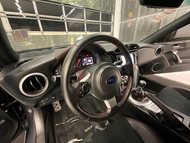 2020 Subaru BRZ Limited Coupe 6-Speed / Navigation / 15,000 MILES  / 1-OWNER LOCAL - Photo 19 - Gladstone, OR 97027