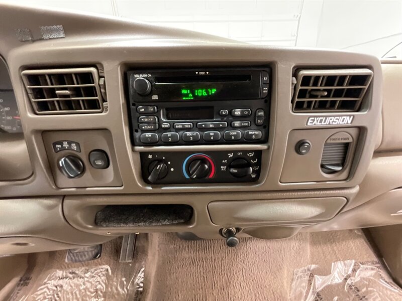 2000 Ford Excursion Limited 4X4 / 7.3L DIESEL / Leather / Excel Cond  / RUST FREE - Photo 20 - Gladstone, OR 97027