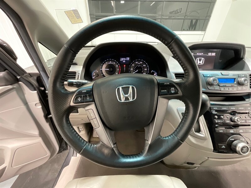 2012 Honda Odyssey EX-L Minivan / Leather heated seats / DVD Player   - Photo 48 - Gladstone, OR 97027