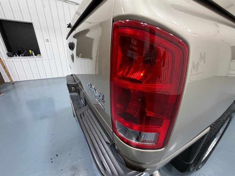 2005 Dodge Ram 1500 Laramie Crew Cab 4x4 / 1 OWNER / NEW TIRES / 121k / RUST FREE / LOCAL - Photo 42 - Gladstone, OR 97027