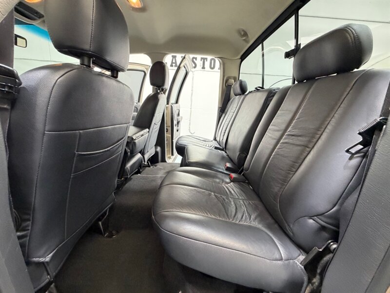 2005 Dodge Ram 1500 Laramie Crew Cab 4x4 / 1 OWNER / NEW TIRES / 121k / RUST FREE / LOCAL - Photo 13 - Gladstone, OR 97027