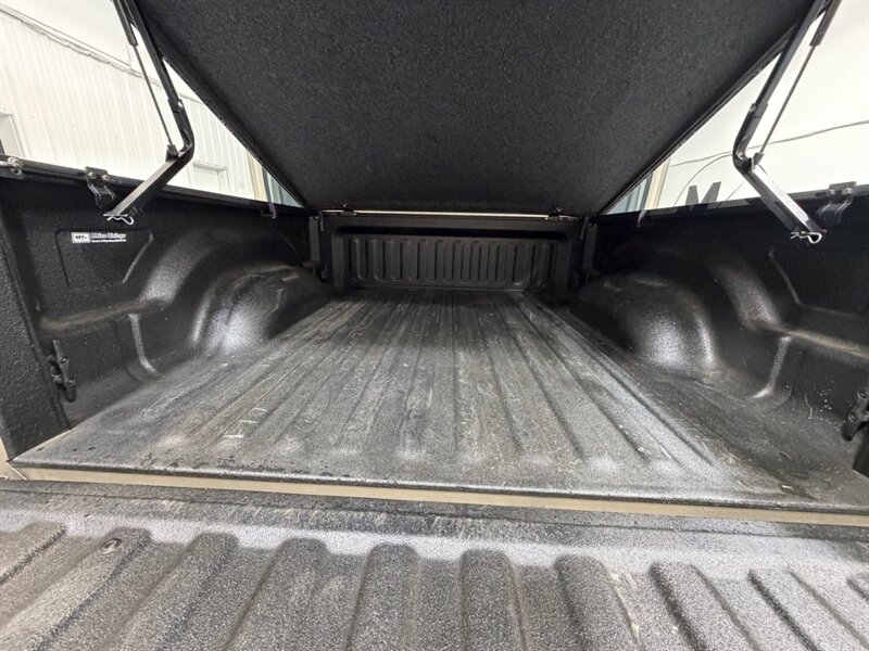 2005 Dodge Ram 1500 Laramie Crew Cab 4x4 / 1 OWNER / NEW TIRES / 121k / RUST FREE / LOCAL - Photo 10 - Gladstone, OR 97027