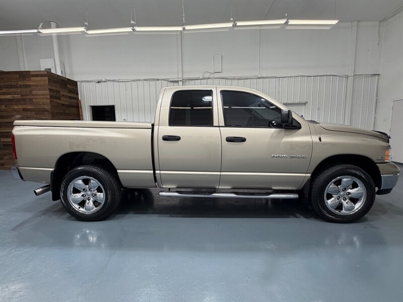 2005 Dodge Ram 1500 Laramie Crew Cab 4x4 / 1 OWNER / NEW TIRES / 121k / RUST FREE / LOCAL - Photo 4 - Gladstone, OR 97027