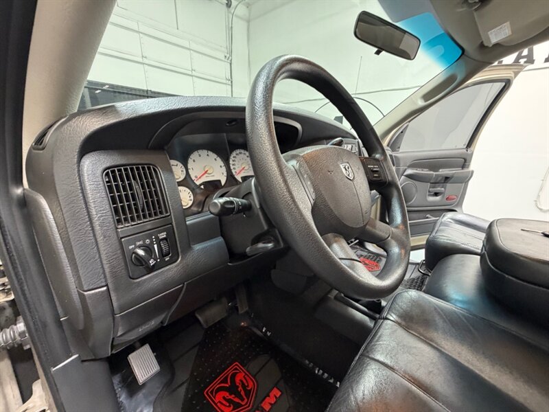 2005 Dodge Ram 1500 Laramie Crew Cab 4x4 / 1 OWNER / NEW TIRES / 121k / RUST FREE / LOCAL - Photo 33 - Gladstone, OR 97027