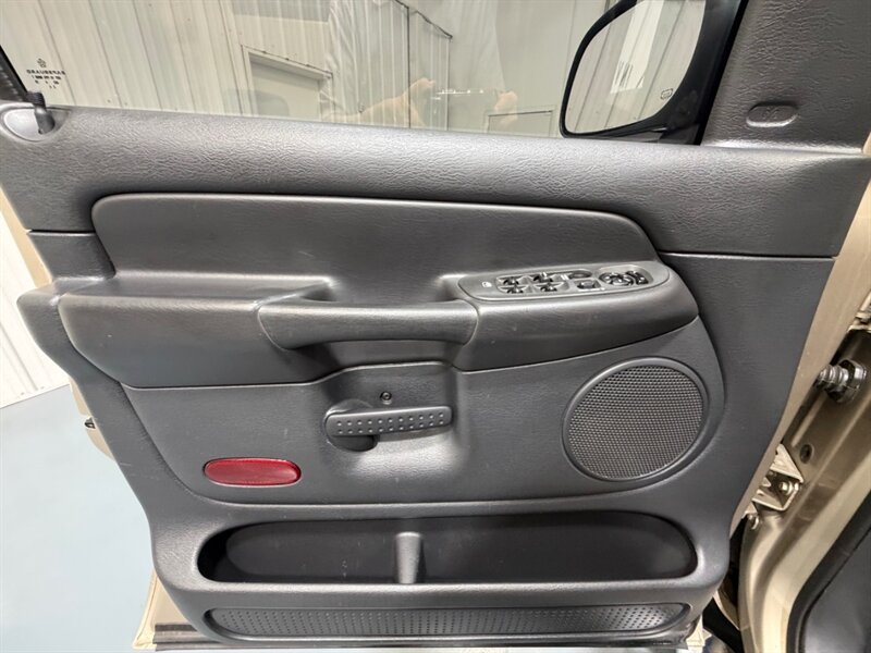 2005 Dodge Ram 1500 Laramie Crew Cab 4x4 / 1 OWNER / NEW TIRES / 121k / RUST FREE / LOCAL - Photo 29 - Gladstone, OR 97027