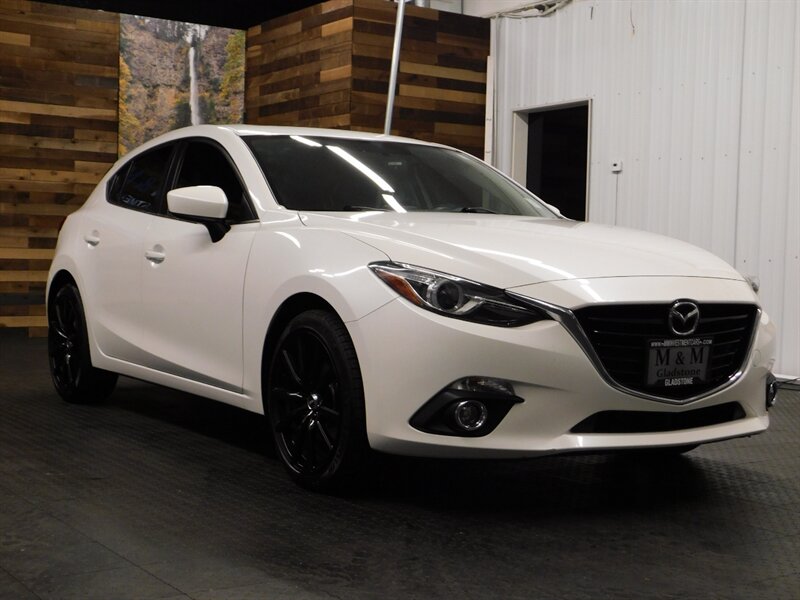 2015 Mazda Mazda3 s Grand Touring Hatc   - Photo 2 - Gladstone, OR 97027