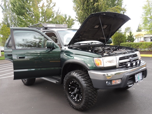 1999 Toyota 4Runner SR5 / 4X4 / 3.4L 6Cyl / LIFTED LIFTED   - Photo 30 - Portland, OR 97217