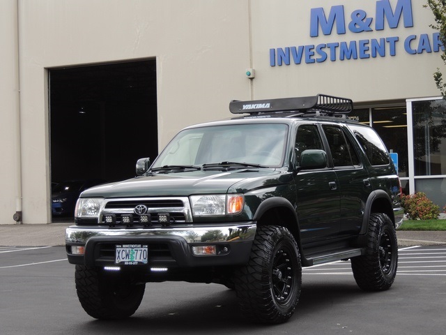 1999 Toyota 4Runner SR5 / 4X4 / 3.4L 6Cyl / LIFTED LIFTED