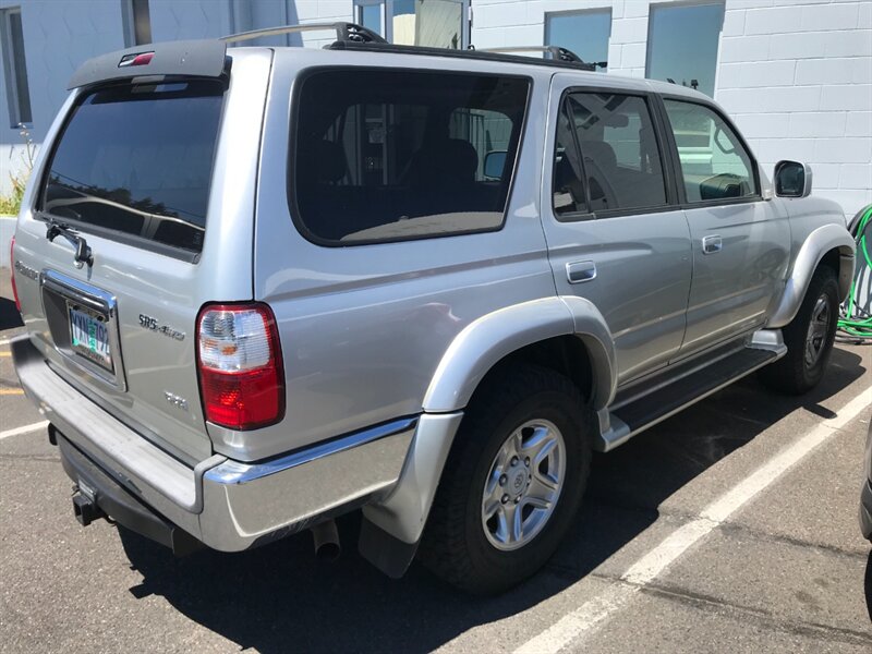 2002 Toyota 4Runner LIMITED  / FRESH TIMING BELT WATER BUMP SERVICE DONE - Photo 19 - Gladstone, OR 97027