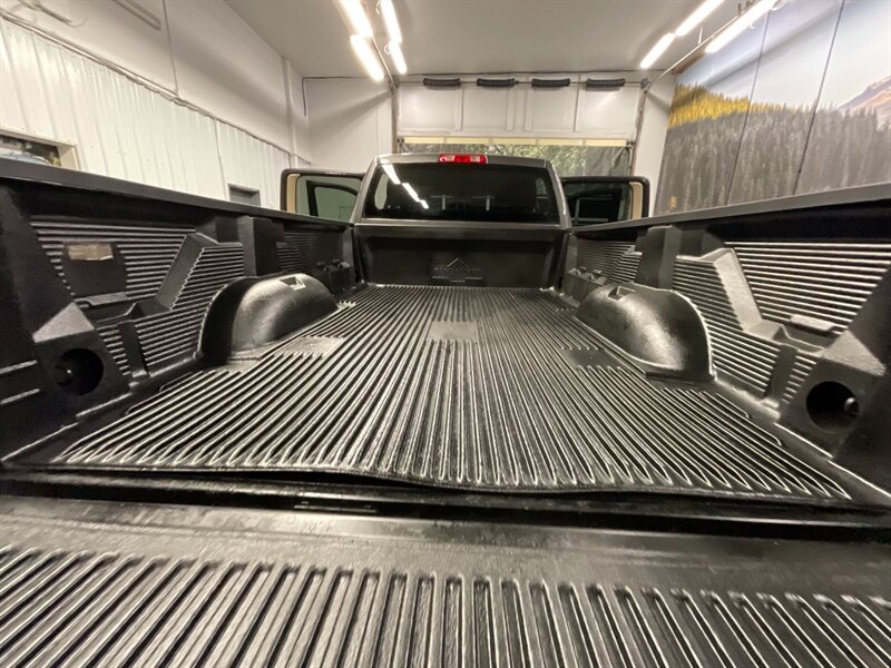 2019 RAM 2500 Big Horn Crew Cab 4X4 / 6.7L CUMMINS DIESEL / LIFT  BRAND NEW 35 " MUD TIRES & 17 " FUEL WHEELS / LOCAL TRUCK - Photo 33 - Gladstone, OR 97027