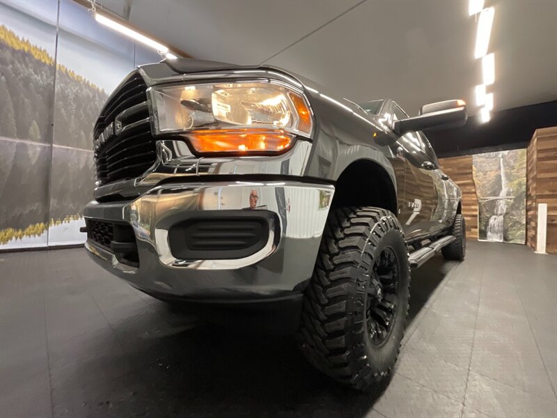 2019 RAM 2500 Big Horn Crew Cab 4X4 / 6.7L CUMMINS DIESEL / LIFT  BRAND NEW 35 " MUD TIRES & 17 " FUEL WHEELS / LOCAL TRUCK - Photo 9 - Gladstone, OR 97027