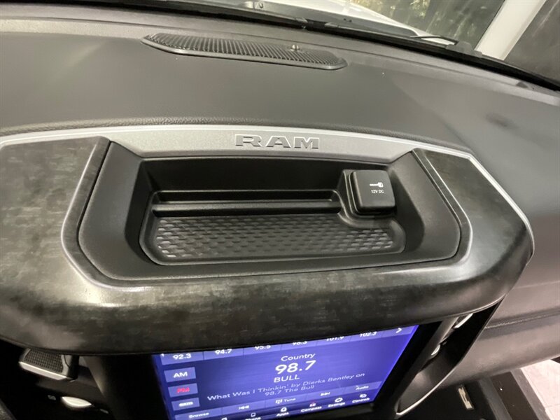 2019 RAM 1500 Big Horn Crew Cab 4X4 / 5.7L HEMI / 18,000 MILES  / 1-OWNER LOCAL - Photo 42 - Gladstone, OR 97027