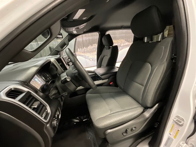 2019 RAM 1500 Big Horn Crew Cab 4X4 / 5.7L HEMI / 18,000 MILES  / 1-OWNER LOCAL - Photo 33 - Gladstone, OR 97027