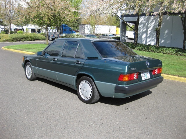 1993 Mercedes-Benz 190E 2.6   - Photo 4 - Portland, OR 97217