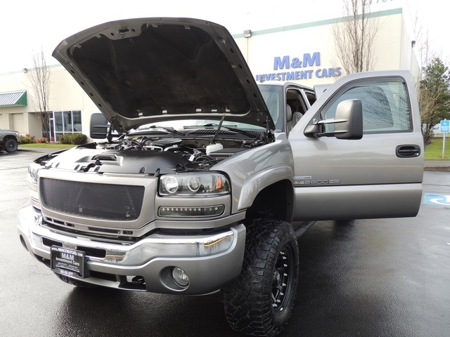 2007 GMC Sierra 2500HD Classic SLT / 4X4 / 6.6L Duramax Diesel / LBZ Engine   - Photo 25 - Portland, OR 97217