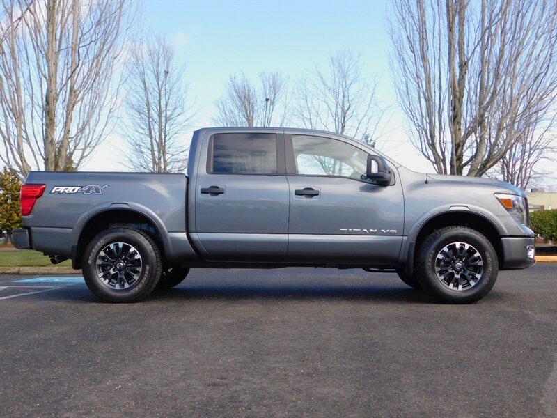 2018 Nissan Titan PRO-4X CREW CAB / V8 5.6 Liter / Leather / Navigation / FULLY LOADED / 1-OWNER / FULL FACTORY WARRANTY - Photo 4 - Portland, OR 97217