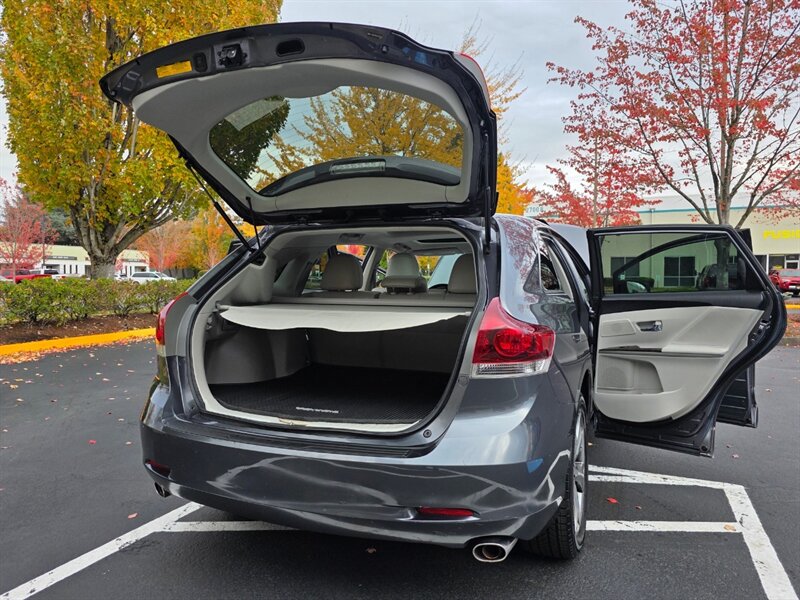 2013 Toyota Venza XLE AWD V6 CAM NAV / PANO ROOF / LEATHER / 1-OWNER  / ALL WHEEL DRIVE / FULLY LOADED - Photo 27 - Portland, OR 97217