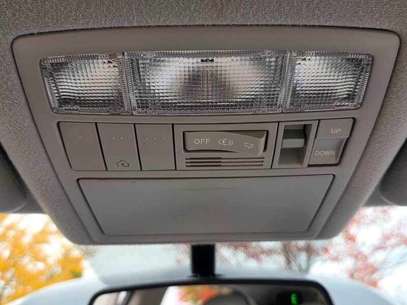 2013 Toyota Venza XLE AWD V6 CAM NAV / PANO ROOF / LEATHER / 1-OWNER  / ALL WHEEL DRIVE / FULLY LOADED - Photo 53 - Portland, OR 97217