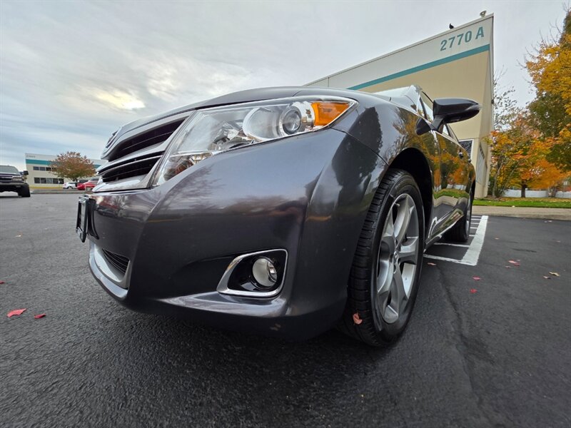 2013 Toyota Venza XLE AWD V6 CAM NAV / PANO ROOF / LEATHER / 1-OWNER  / ALL WHEEL DRIVE / FULLY LOADED - Photo 10 - Portland, OR 97217