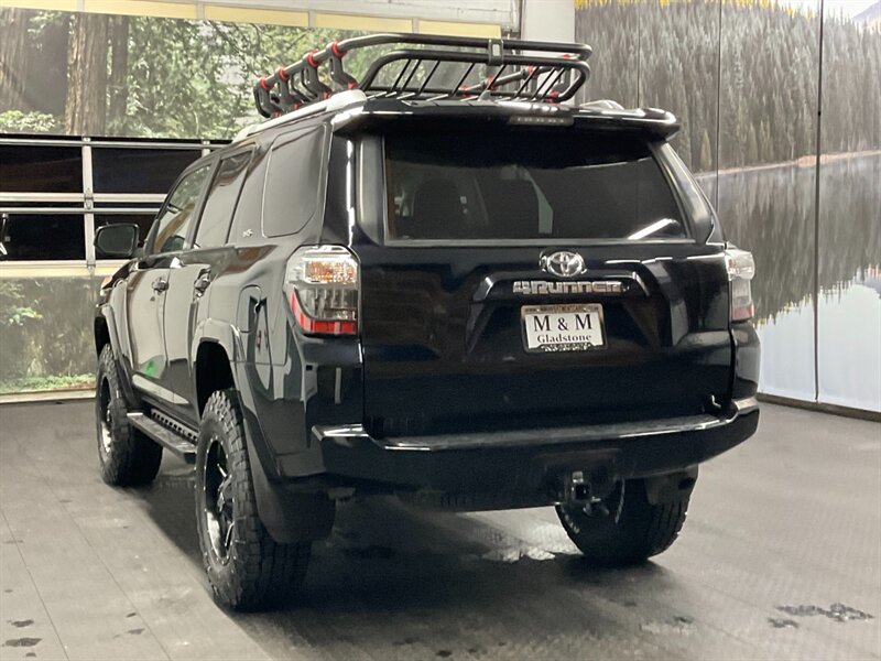 2018 Toyota 4Runner SR5 4X4 / 1-OWNER / NEW LIFT WHEELS & TIRES  1-OWNER LOCAL OREGON SUV / NEW LIFT / ONLY 33,000 MILES - Photo 8 - Gladstone, OR 97027