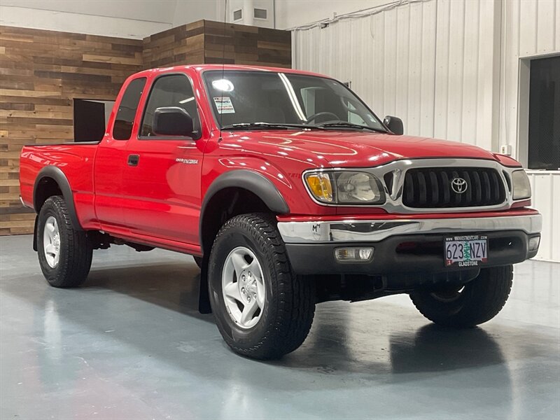 2002 Toyota Tacoma PreRunner 2.7L 4Cyl / LOCAL TRUCK / ZERO RUST  / Only 141,000 MILES - Photo 2 - Gladstone, OR 97027