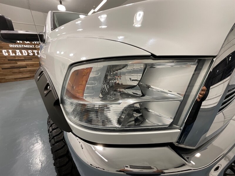 2012 RAM 2500 Big Horn Crew Cab 4X4/ 6.7L DIESEL /6-SPEED MANUAL  / LONG BED / LIFTED w.35 " RIDGE GRAPPER TIRES & 18 " WHEELS / ZERO RUST - Photo 27 - Gladstone, OR 97027