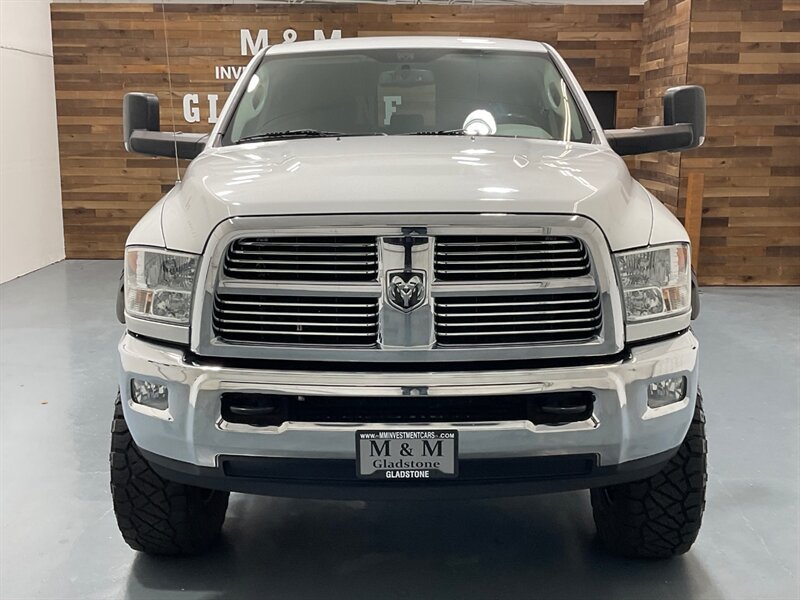2012 RAM 2500 Big Horn Crew Cab 4X4/ 6.7L DIESEL /6-SPEED MANUAL  / LONG BED / LIFTED w.35 " RIDGE GRAPPER TIRES & 18 " WHEELS / ZERO RUST - Photo 5 - Gladstone, OR 97027