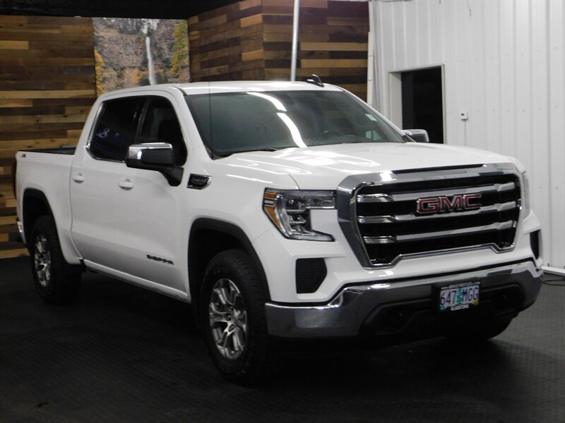 2020 GMC Sierra 1500 SLE 4X4 / Preferred   - Photo 2 - Gladstone, OR 97027