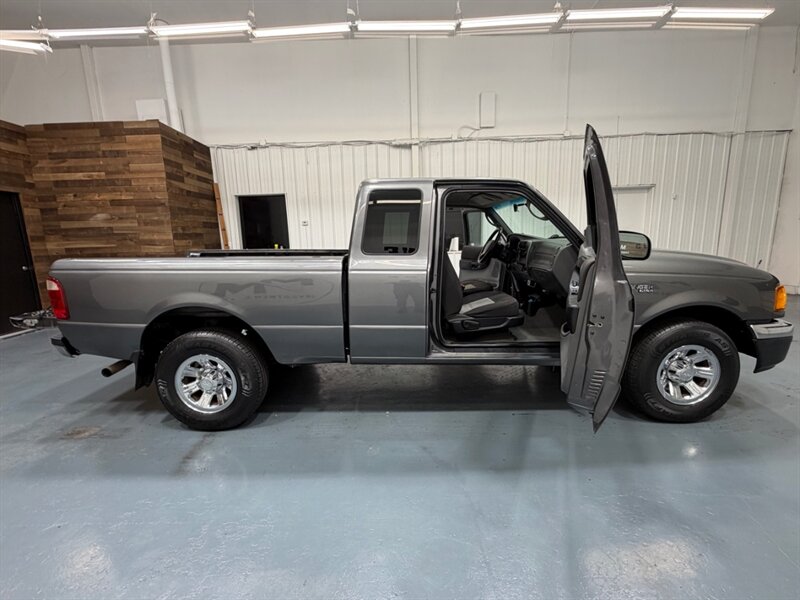 2004 Ford Ranger XLT SuperCab RWD / 3.0L V6 / 5-SPEED / 97,000 MILE / MANUAL / NEW TIRES - Photo 32 - Gladstone, OR 97027