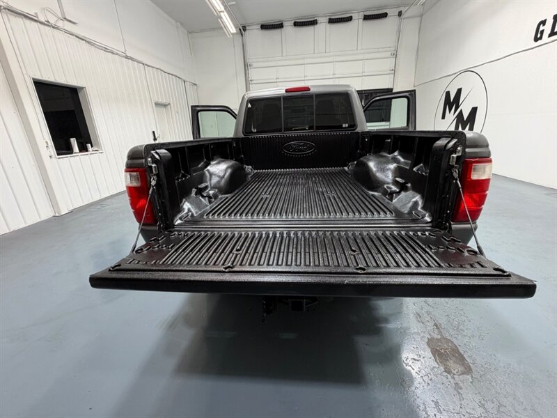 2004 Ford Ranger XLT SuperCab RWD / 3.0L V6 / 5-SPEED / 97,000 MILE / MANUAL / NEW TIRES - Photo 10 - Gladstone, OR 97027