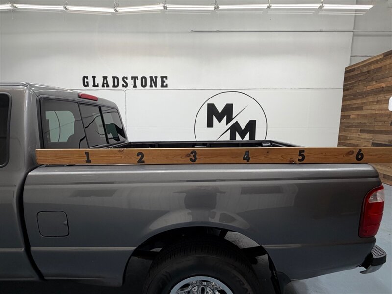 2004 Ford Ranger XLT SuperCab RWD / 3.0L V6 / 5-SPEED / 97,000 MILE / MANUAL / NEW TIRES - Photo 9 - Gladstone, OR 97027